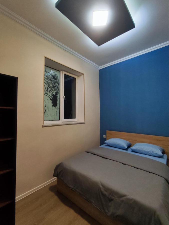 Guest House In The Small Center Yerevan Bagian luar foto